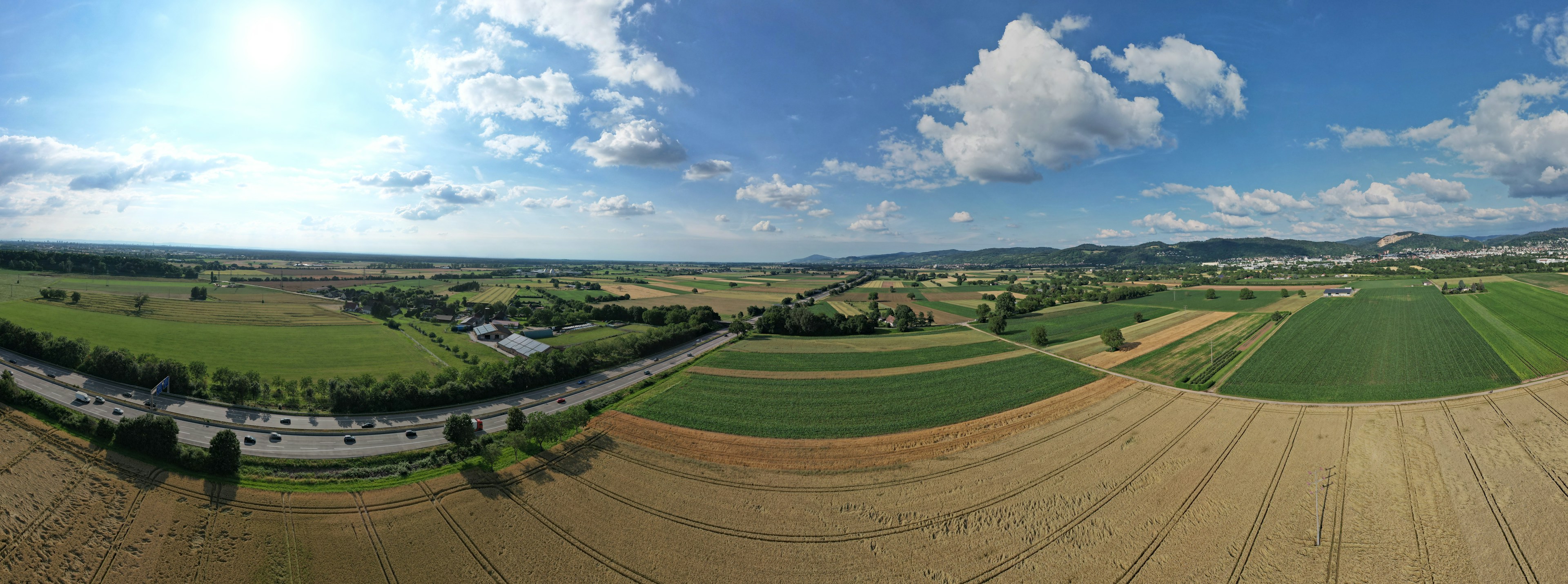 Vista aérea de talhões em faixas